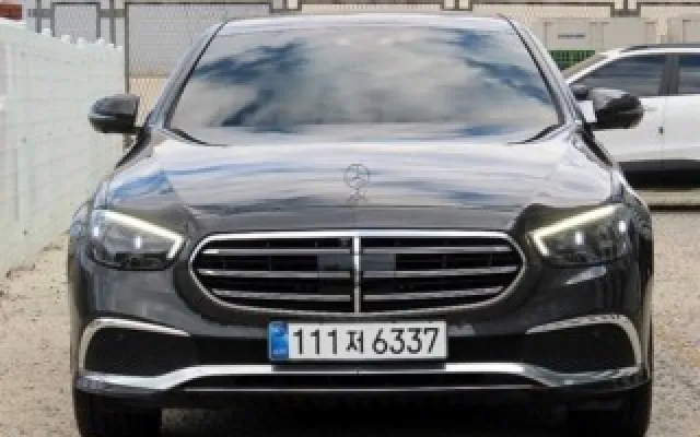 매매중고자동차 E-클래스 W213 E220d 4MATIC 익스클루시브 매물 사진 17 - 2022/01 85,180km