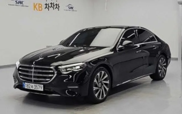매매중고자동차 E-클래스 W214 E300 4MATIC 매물 사진 10 - 2025/09 21,892km